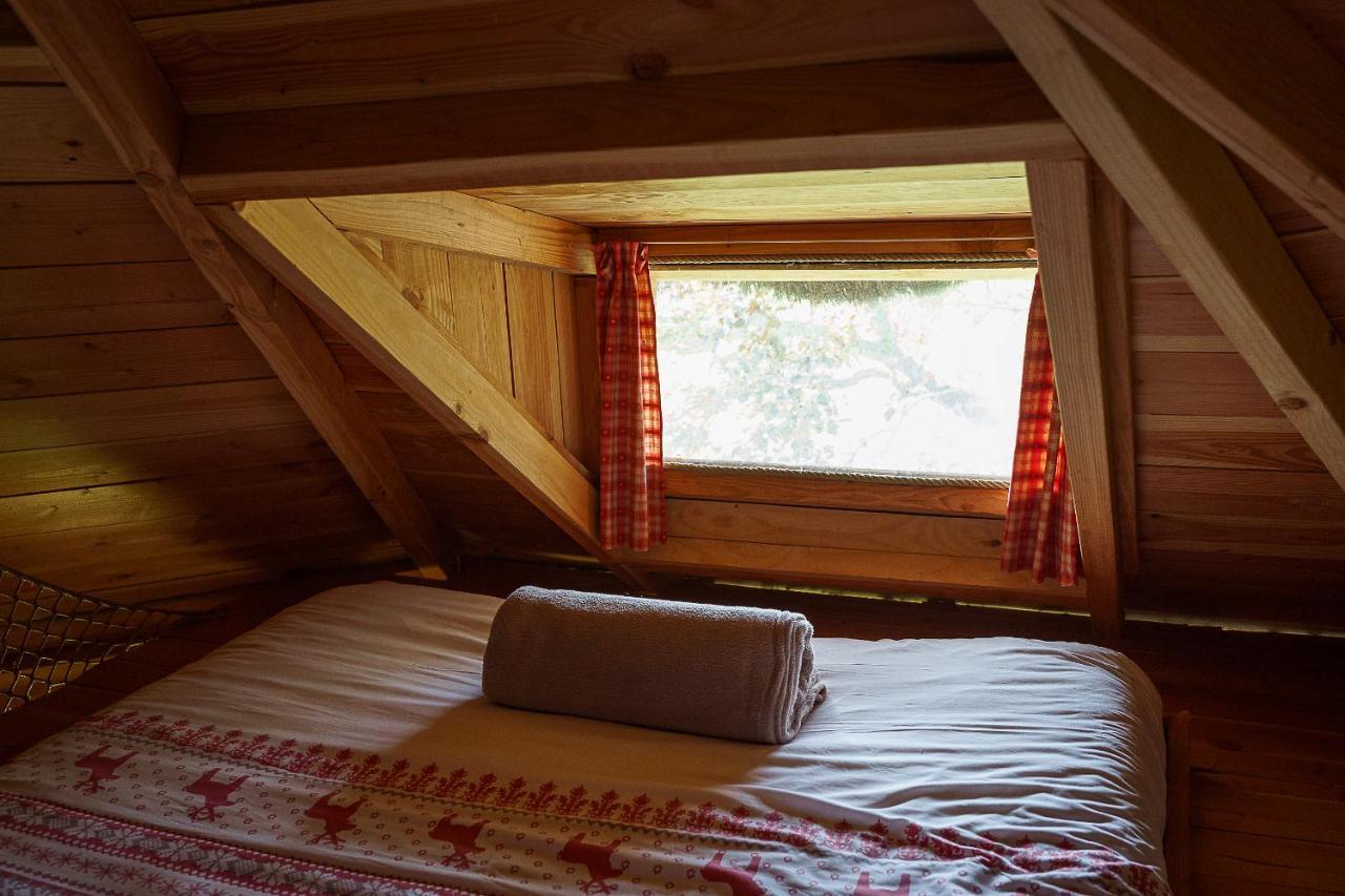 Cabane Perchee Dans Les Arbres Saint-Hilaire-en-Morvan Luaran gambar