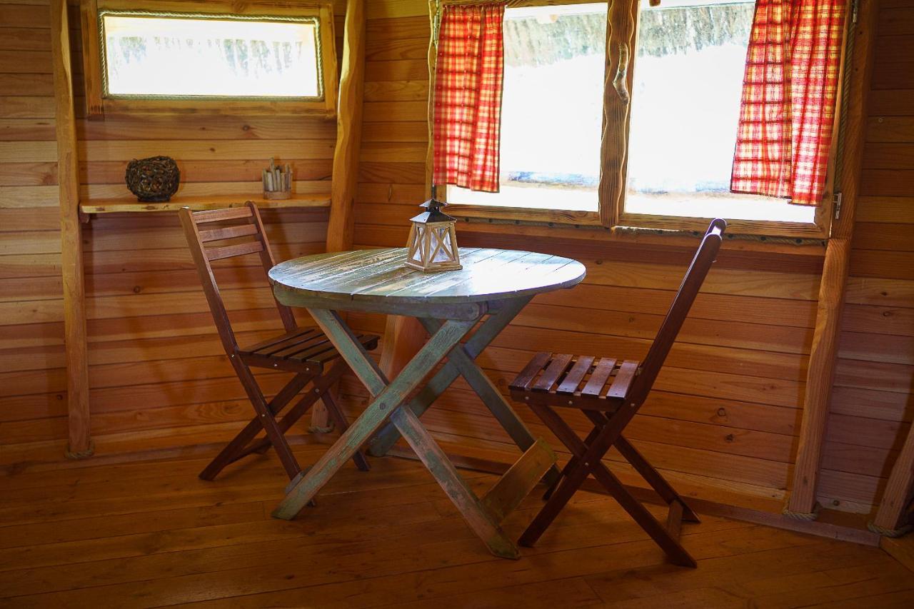 Cabane Perchee Dans Les Arbres Saint-Hilaire-en-Morvan Luaran gambar
