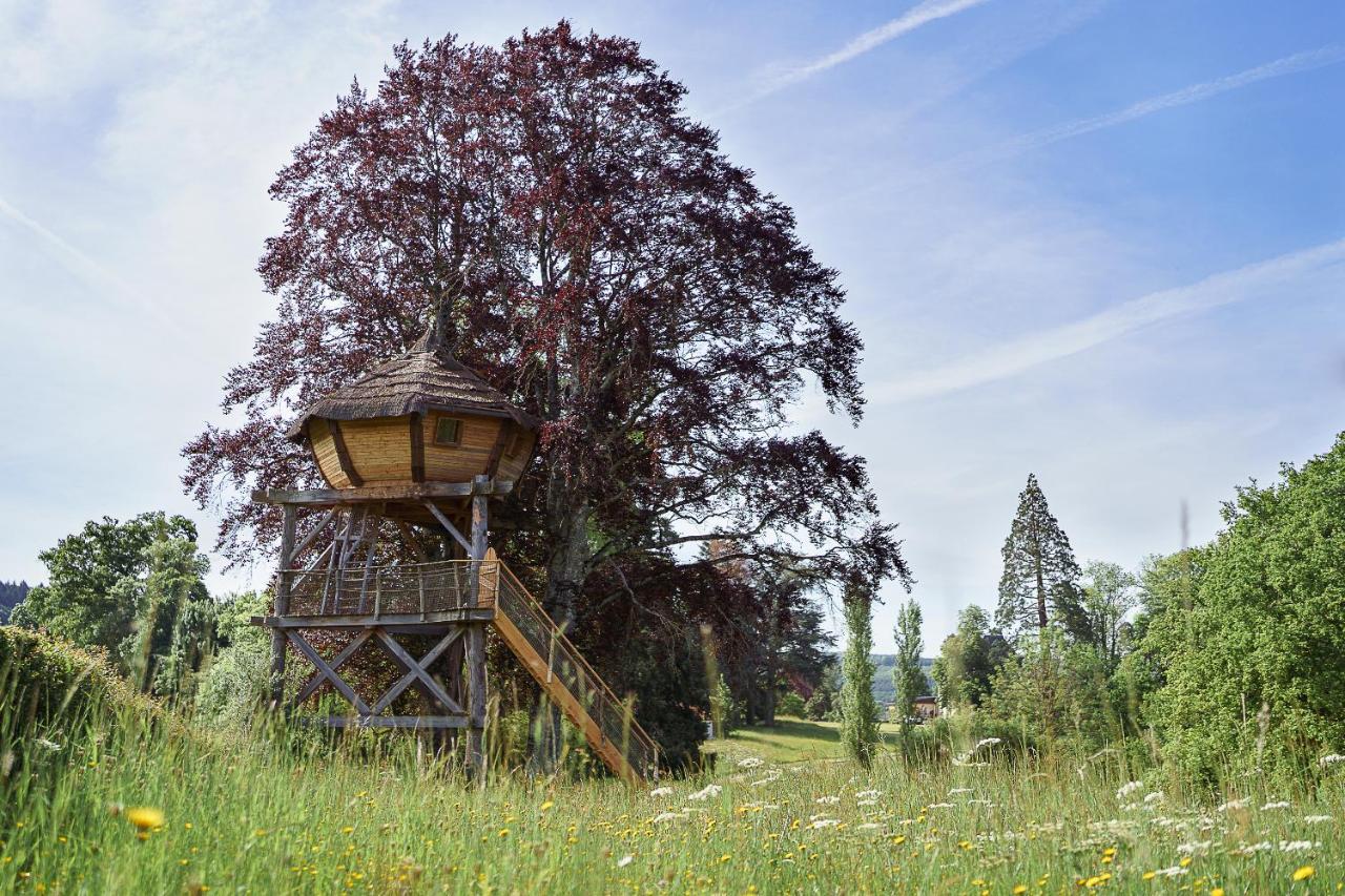 Cabane Perchee Dans Les Arbres Saint-Hilaire-en-Morvan Luaran gambar